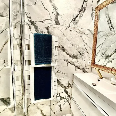 Maison Eglantine Historic 4 Star With Air Conditioning Daire *