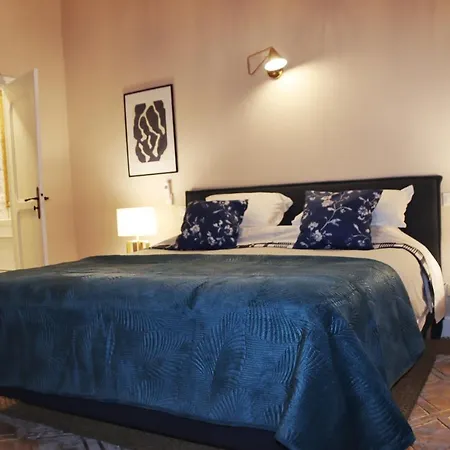 Maison Eglantine Historic 4 Star With Air Conditioning 公寓