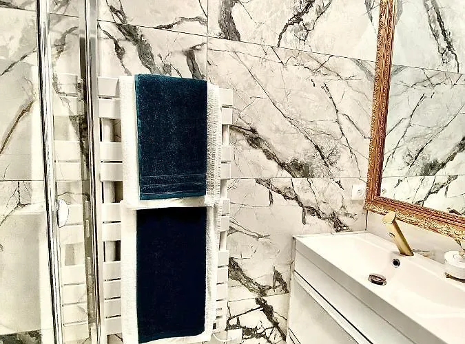 Maison Eglantine Historic 4 Star With Air Conditioning Апартаменты *