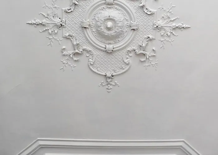 Апартаменты Maison Eglantine Historic 4 Star With Air Conditioning Каркассон